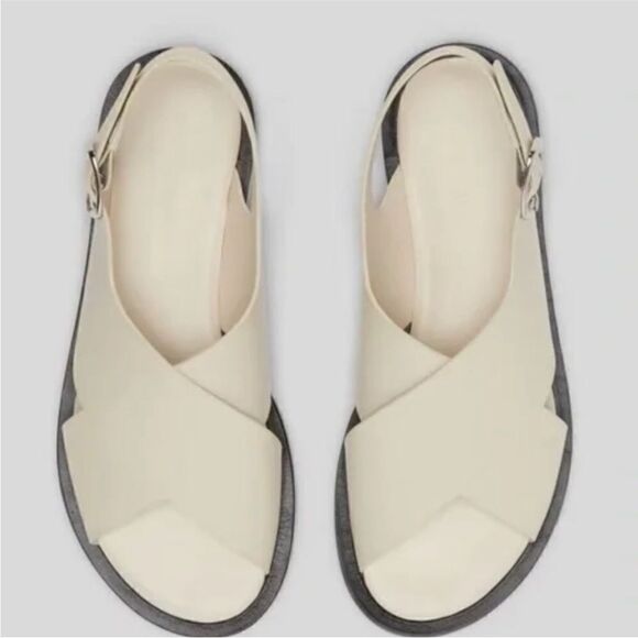 NEW Everlane The City Crossover Sandal in Parchment/bone - Picture 3 of 3